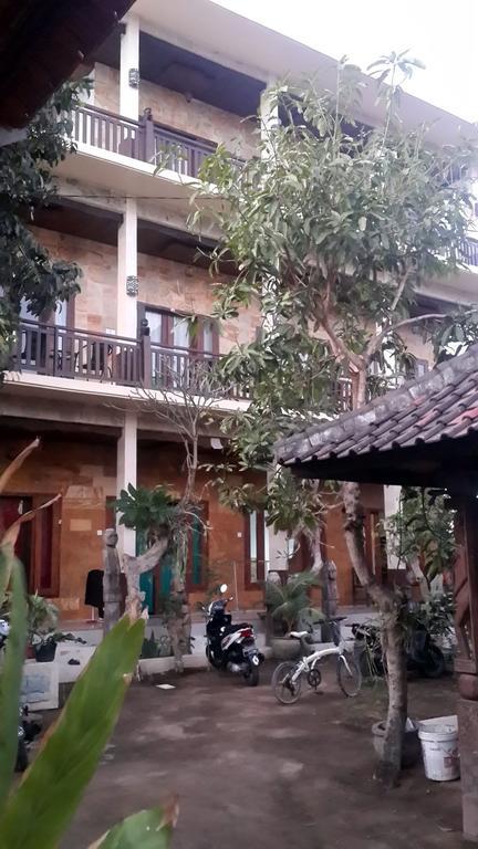 Kubu B'Dauh Homestay Легіан Екстер'єр фото